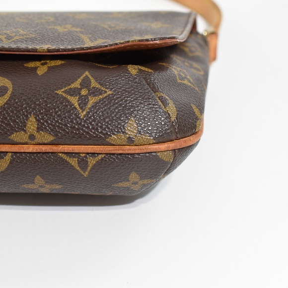 Louis Vuitton Monogram Musette Tango - Picture 7 of 16